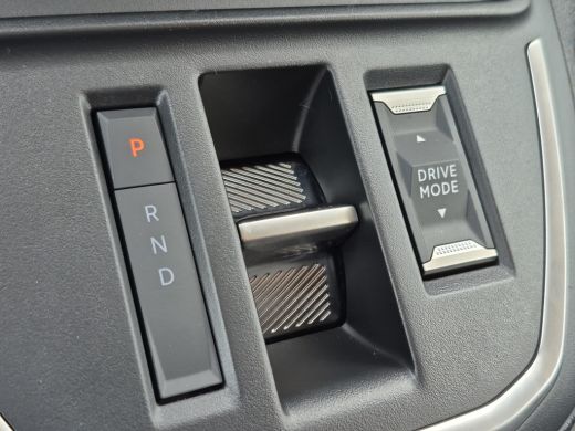 Opel Vivaro-e L3 75 kWh 9 persoons! 8 jaar garantie | Achterruitverwarming | Achteruitrijcamera | Airco ActivLease financial lease