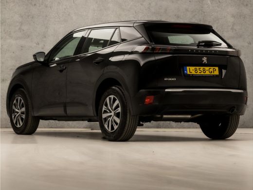 Peugeot 2008 1.2 PureTech Sport (APPLE CARPLAY, LANE ASSIST, PARKEERSENSOREN, SPORTSTOELEN, CRUISE, ELEK PAKKE... ActivLease financial lease