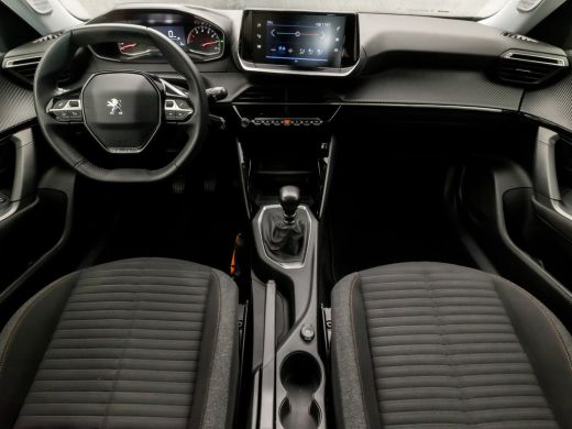 Peugeot 2008 1.2 PureTech Sport (APPLE CARPLAY, LANE ASSIST, PARKEERSENSOREN, SPORTSTOELEN, CRUISE, ELEK PAKKE... ActivLease financial lease