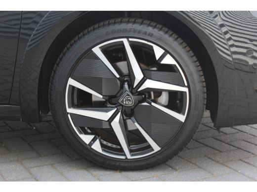Peugeot 208 1.2 PURETECH 100PK GT PACK / NAVI / LEDER / CLIMA / PDC / 17" LMV / CAMERA / KEYLESS / ADAPT. CRU... ActivLease financial lease