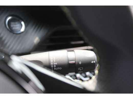Peugeot 208 1.2 PURETECH 100PK GT PACK / NAVI / LEDER / CLIMA / PDC / 17" LMV / CAMERA / KEYLESS / ADAPT. CRU... ActivLease financial lease