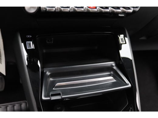 Peugeot 208 € 2500 Voorraad Voordeel | Allure 1.2 Hybrid | 16" Lichtmetalen velgen 'ELBORN' | Climate Control... ActivLease financial lease