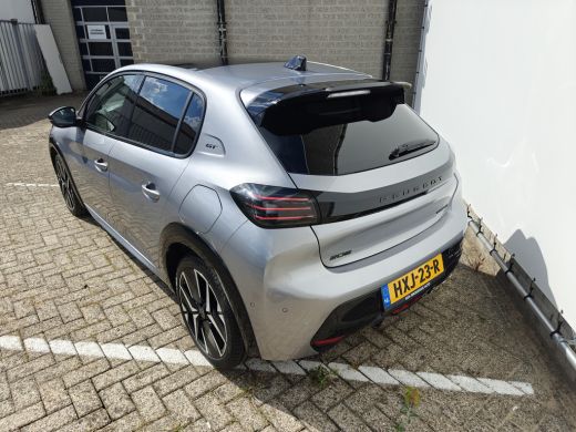 Peugeot 208 Hybrid 136 e-DCS6 GT | Achterbank in delen neerklapbaar | Achterspoiler | Achteruitrijcamera | Ac... ActivLease financial lease