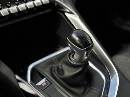 Peugeot 3008 Allure Airco Automattisch | Bluetooth telefoonvoorbereiding | Chroom delen exterieur | Cruise con... ActivLease financial lease