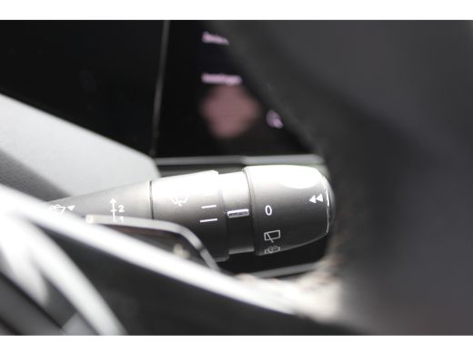 Peugeot 308 SW 1.6 HYBRID 180PK ALLURE PACK AUTOMAAT / NAVI / LEDER / CLIMA / LED / PDC / 17" LMV / CAMERA / ... ActivLease financial lease