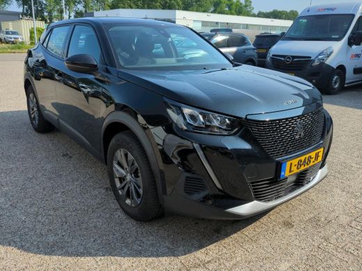 Peugeot e-2008 EV Active Pack 50 kWh 3 Fase | 3D Navigatie | Achteruitrijcamera | Full-LED | Climate Control | V... Peugeot e-2008 EV Active Pack 50 kWh 3 Fase | 3D Navigatie | Achteruitrijcamera | Full-LED | Climate Control | V...