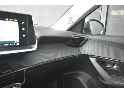 Peugeot e-2008 EV Active Pack 50 kWh 3 Fase | 3D Navigatie | Full-LED | 1e Eigenaar | Dealeronderhouden | 16"LMV... ActivLease financial lease