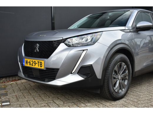 Peugeot e-2008 EV Active Pack 50 kWh 3 Fase | 3D Navigatie | Full-LED | 1e Eigenaar | Dealeronderhouden | 16"LMV... ActivLease financial lease