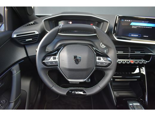 Peugeot e-2008 EV GT 54 kWh 156pk | Schuif-/Kanteldak | Adaptive Cruise | Warmtepomp | Dodehoek-Detectie | Achte... ActivLease financial lease