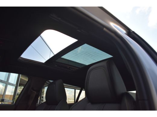 Peugeot e-2008 EV GT 54 kWh 156pk | Schuif-/Kanteldak | Adaptive Cruise | Warmtepomp | Dodehoek-Detectie | Achte... ActivLease financial lease