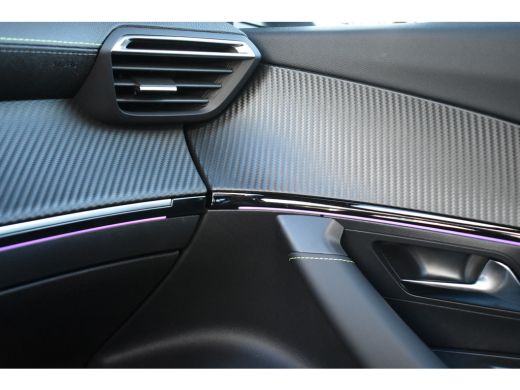 Peugeot e-2008 EV GT 54 kWh 156pk | Schuif-/Kanteldak | Adaptive Cruise | Warmtepomp | Dodehoek-Detectie | Achte... ActivLease financial lease
