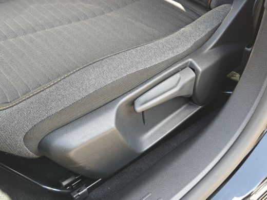Peugeot e-208 EV Active Pack 50 kWh | Apple Carplay/Android Auto|telefoonintegratie premium | Cruise control | ... ActivLease financial lease
