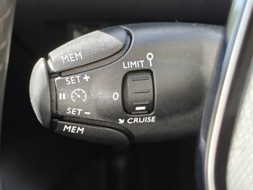 Peugeot e-208 EV Active Pack 50 kWh | Apple Carplay/Android Auto|telefoonintegratie premium | Cruise control | ... ActivLease financial lease