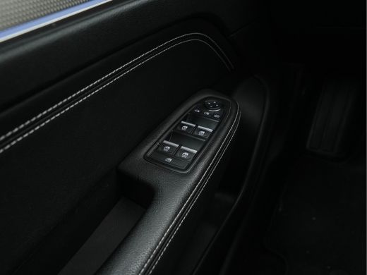 Renault Arkana 1.6 E-Tech hybrid 145 techno (INCL-BTW) *LEATHER-MICROFIBRE | FULL-LED | DIGI-COCKPIT | LANE-ASSI... ActivLease financial lease