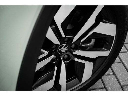 Skoda Elroq 85 Sportline Edition | HUD | Canton | Warmtepomp ActivLease financial lease