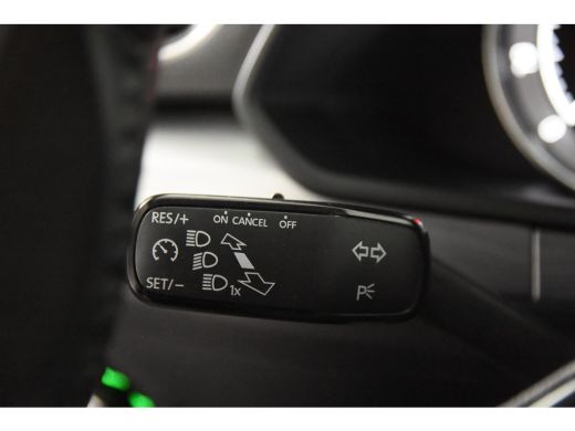 Skoda Superb Combi 1.5 TSI ACT Ambition Business *1ste Eigenaar*Navigatie*Parkassist* ActivLease financial lease
