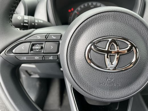 Toyota Aygo 1.0 VVT-i MT Play | Night Sky Black metallic | Nieuw uit voorraad leverbaar | ActivLease financial lease