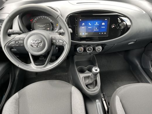 Toyota Aygo 1.0 VVT-i MT Play | Night Sky Black metallic | Nieuw uit voorraad leverbaar | ActivLease financial lease