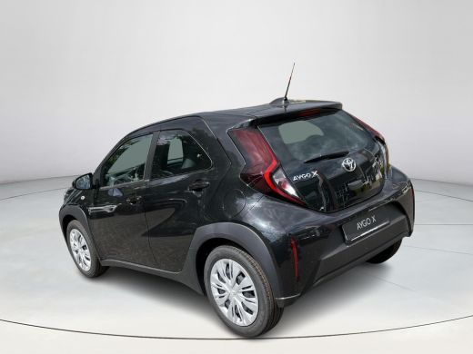 Toyota Aygo 1.0 VVT-i MT Play | Night Sky Black metallic | Nieuw uit voorraad leverbaar | ActivLease financial lease