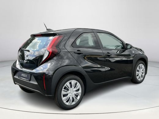 Toyota Aygo 1.0 VVT-i MT Play | Night Sky Black metallic | Nieuw uit voorraad leverbaar | ActivLease financial lease