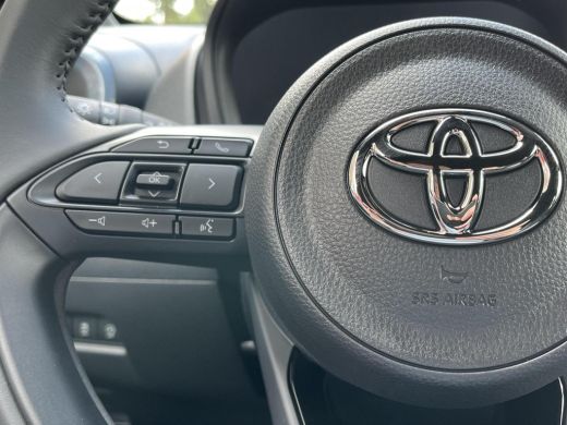 Toyota Aygo 1.0 VVT-i MT Pulse |  Celestite Grey met zwart dak | Nieuw uit voorraad leverbaar | ActivLease financial lease