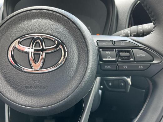 Toyota Aygo 1.0 VVT-i MT Pulse |  Celestite Grey met zwart dak | Nieuw uit voorraad leverbaar | ActivLease financial lease