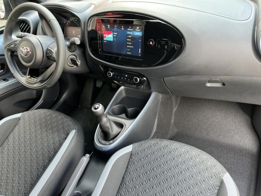 Toyota Aygo 1.0 VVT-i MT Pulse |  Celestite Grey met zwart dak | Nieuw uit voorraad leverbaar | ActivLease financial lease