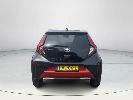 Toyota Aygo 1.0 VVT-i S-CVT Envy | Parkeersensoren | Stoelverwarming | Keyless entry | Navigatie | ActivLease financial lease