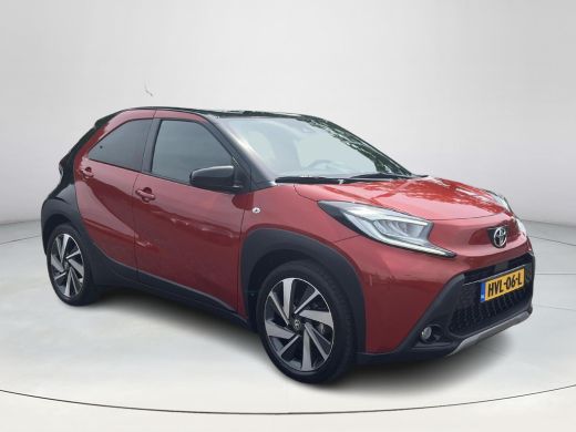 Toyota Aygo 1.0 VVT-i S-CVT Envy | Parkeersensoren | Stoelverwarming | Keyless entry | Navigatie | ActivLease financial lease