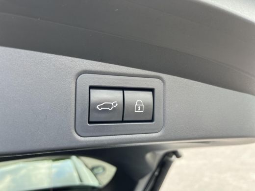 Toyota Corolla Touring Sports 1.8 Hybrid Dynamic | Navigatie | Apple CarPlay/Android auto | Achteruitrijcamera | Stoelverwarmin... ActivLease financial lease