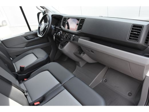 Volkswagen Crafter 35 2.0 TDI L4H3 Automaat *Leer*Navigatie*Trekhaak* ActivLease financial lease