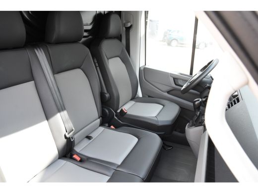 Volkswagen Crafter 35 2.0 TDI L4H3 Automaat *Leer*Navigatie*Trekhaak* ActivLease financial lease