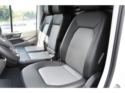Volkswagen Crafter 35 2.0 TDI L4H3 Automaat *Leer*Navigatie*Trekhaak* ActivLease financial lease
