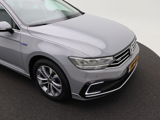 Volkswagen Passat Variant 1.4 TSi 218 Pk Automaat PHEV GTE Business | Panoramadak | 17 Inch | Winterpakket | Alcant... ActivLease financial lease