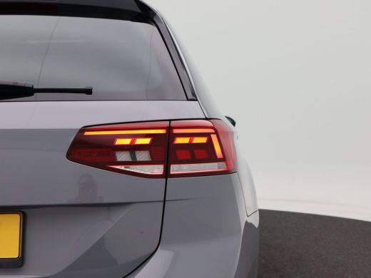 Volkswagen Passat Variant 1.4 TSi 218 Pk Automaat PHEV GTE Business | Panoramadak | 17 Inch | Winterpakket | Alcant... ActivLease financial lease