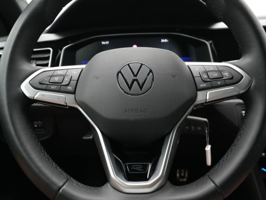 Volkswagen Polo 1.0 TSI 95pk R-Line Navi via App Pdc Clima Acc 180 ActivLease financial lease