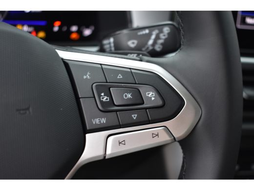 Volkswagen T-Roc Life Edition | 'App-Connect' draadloze smartphone integratie | 'App-Connect' smartphone integrati... ActivLease financial lease