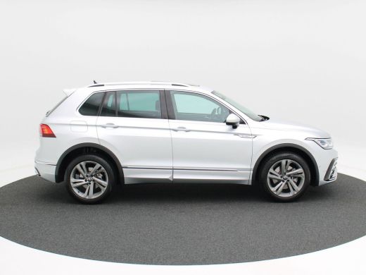 Volkswagen Tiguan 1.4 TSi 245 Pk Automaat eHybrid R-Line Business+ | Adaptive Cruise | 360° Camera | Panorama Dak |... ActivLease financial lease