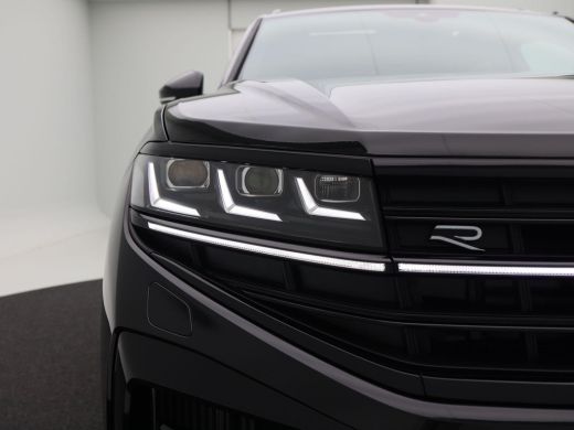 Volkswagen Touareg 3.0 TSi eHybrid 463 Pk 4MOTION R-Line | 360° Camera | Full LED | Trekhaak | Panoramadak | DynAudi... ActivLease financial lease