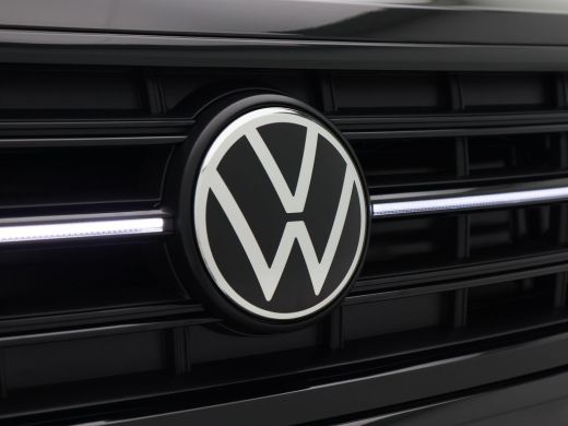 Volkswagen Touareg 3.0 TSi eHybrid 463 Pk 4MOTION R-Line | 360° Camera | Full LED | Trekhaak | Panoramadak | DynAudi... ActivLease financial lease
