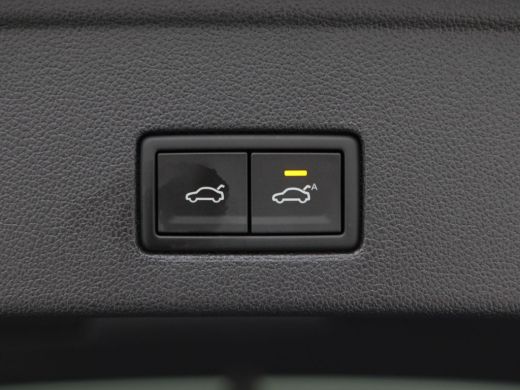 Volkswagen Touareg 3.0 TSi eHybrid 463 Pk 4MOTION R-Line | 360° Camera | Full LED | Trekhaak | Panoramadak | DynAudi... ActivLease financial lease