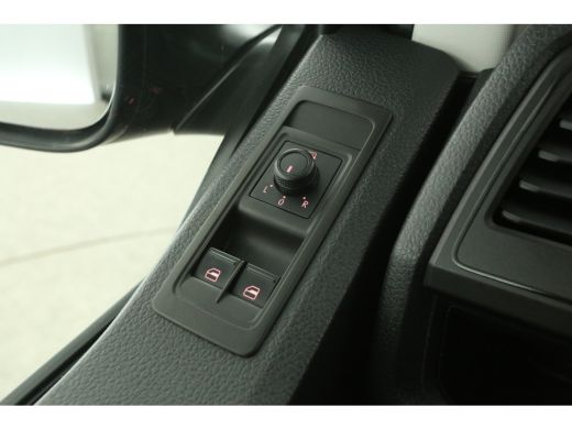 Volkswagen Transporter 2.0 TDI L1H1 150PK Automaat Airco Cruise Carplay Navigatie PDC 2xSchuifdeur ActivLease financial lease
