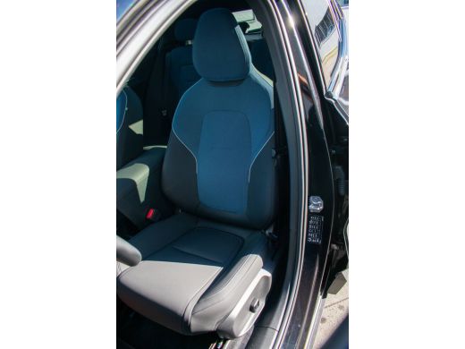 Volvo  EX30 Single Motor Extended Range Ultra 69 kWh -Pano-Stuur/stoel verw-ACC-H/K- ActivLease financial lease