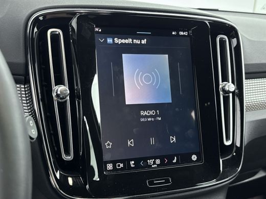 Volvo  XC40 Recharge Plus | Midnight | PDC + Camera | Adaptive Cruiscontrol | Trekhaak | ActivLease financial lease