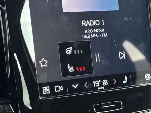 Volvo  XC40 Recharge Plus | Midnight | PDC + Camera | Adaptive Cruiscontrol | Trekhaak | ActivLease financial lease
