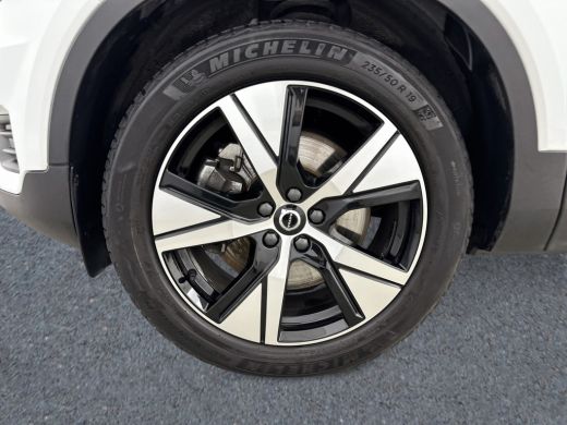 Volvo  XC40 T5 Recharge R-Design ActivLease financial lease