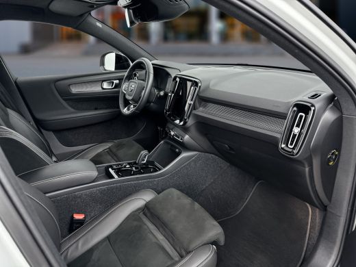 Volvo  XC40 T5 Recharge R-Design ActivLease financial lease