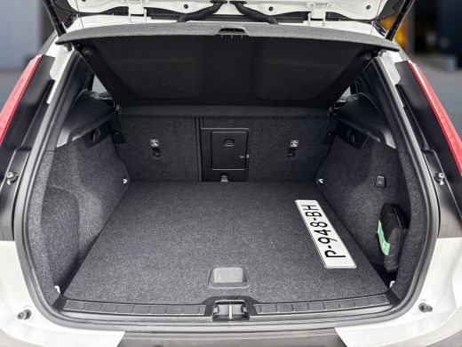 Volvo  XC40 T5 Recharge R-Design ActivLease financial lease