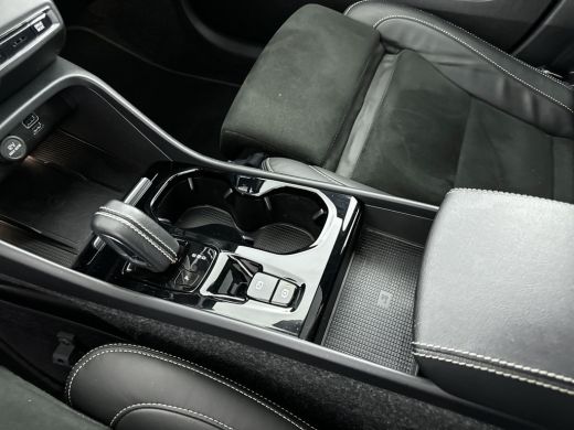 Volvo  XC40 T5 Recharge R-Design ActivLease financial lease