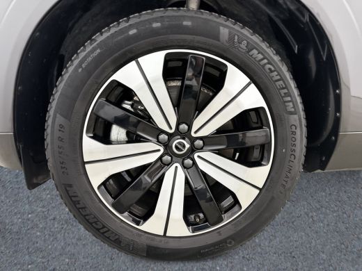 Volvo  XC60 T6 Recharge AWD Plus Bright | 19" | Panoramadak | Leder | Adaptieve cruise | Elektr. verst. stoel... ActivLease financial lease